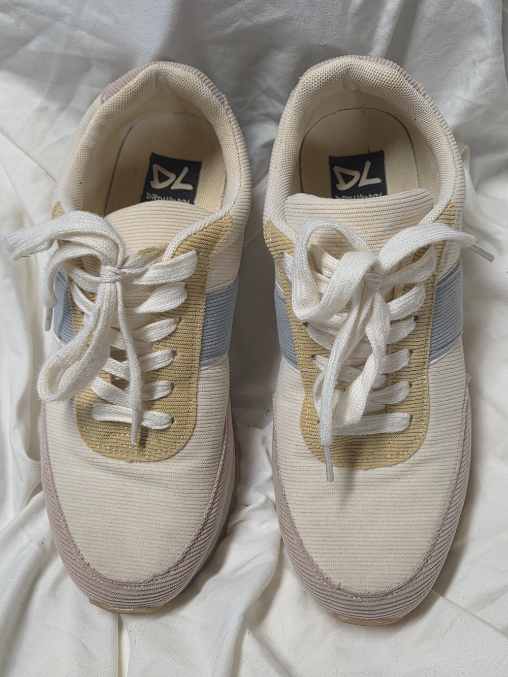 Dirty Laubdry Womens Cream Casual Sneakers with Pastel Blue & Yellow Accents